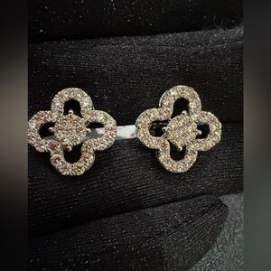 14k white gold natural diamond clover shape studs